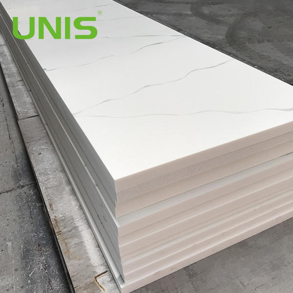 ورقة أكريليك بيضاء مقطعة حسب الحجم