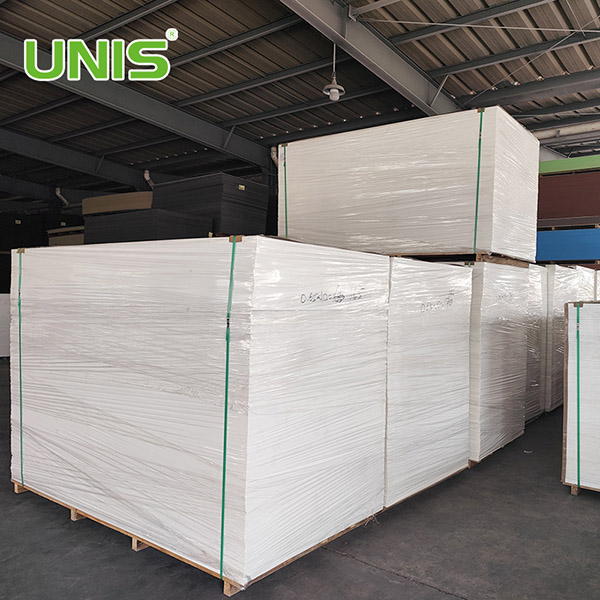 UNIS الحجم الساخن: 4*8 بولي كلوريد الفينيل ورقة رغوة موسعة بولي كلوريد الفينيل رغوة المجلس 8 مللي متر سينترا 