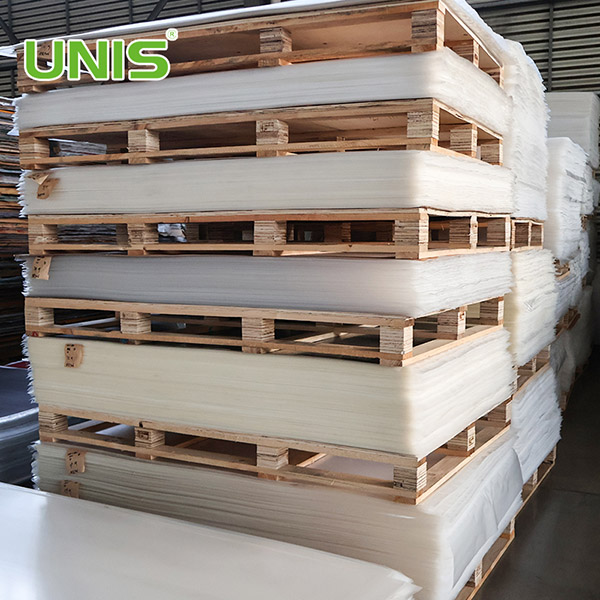 UNIS 1220 × 2440 مم لوح أكريليك شفاف